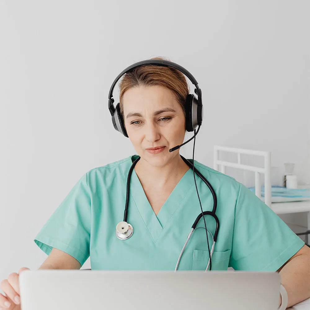 Atención de consultas y trámites.